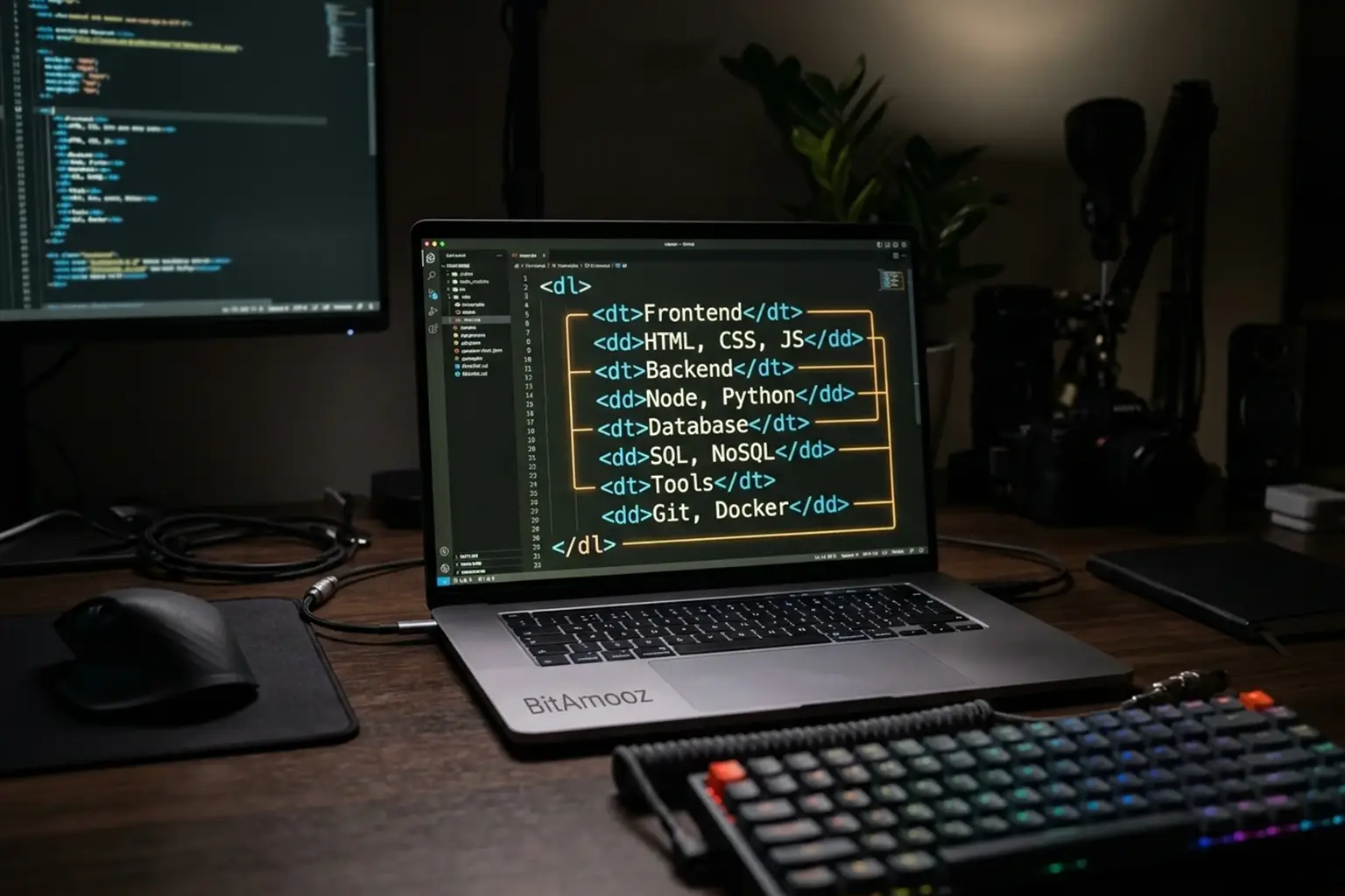نمای واقع‌گرایانه از ساختار کامل لیست توضیحات HTML با اتصال dt و dd در محیط کاری تاریک